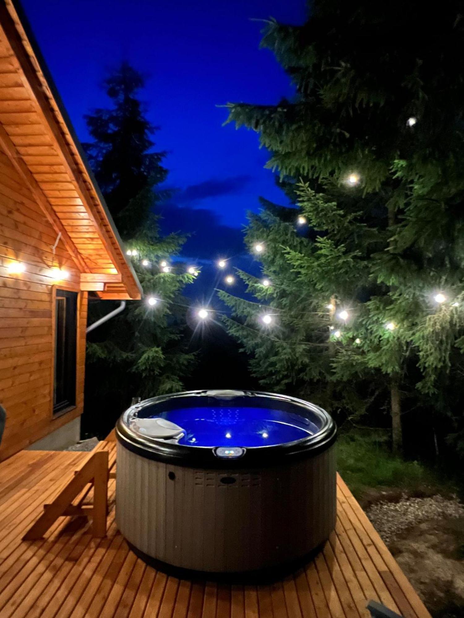 Forestia - Modern With Hot Tub And Sauna * Dealu Negru